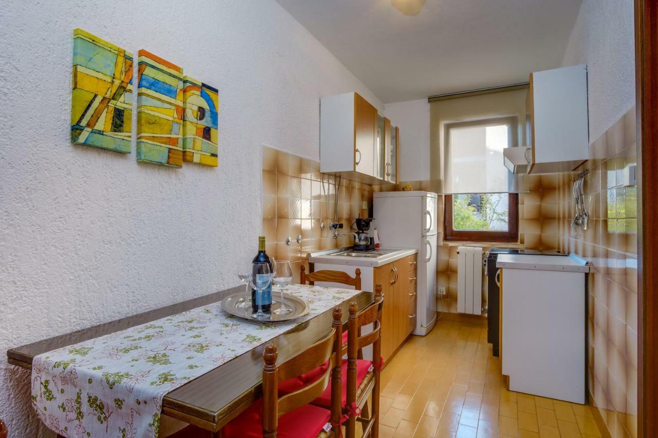 Apartmani Maris 말리로시니 외부 사진
